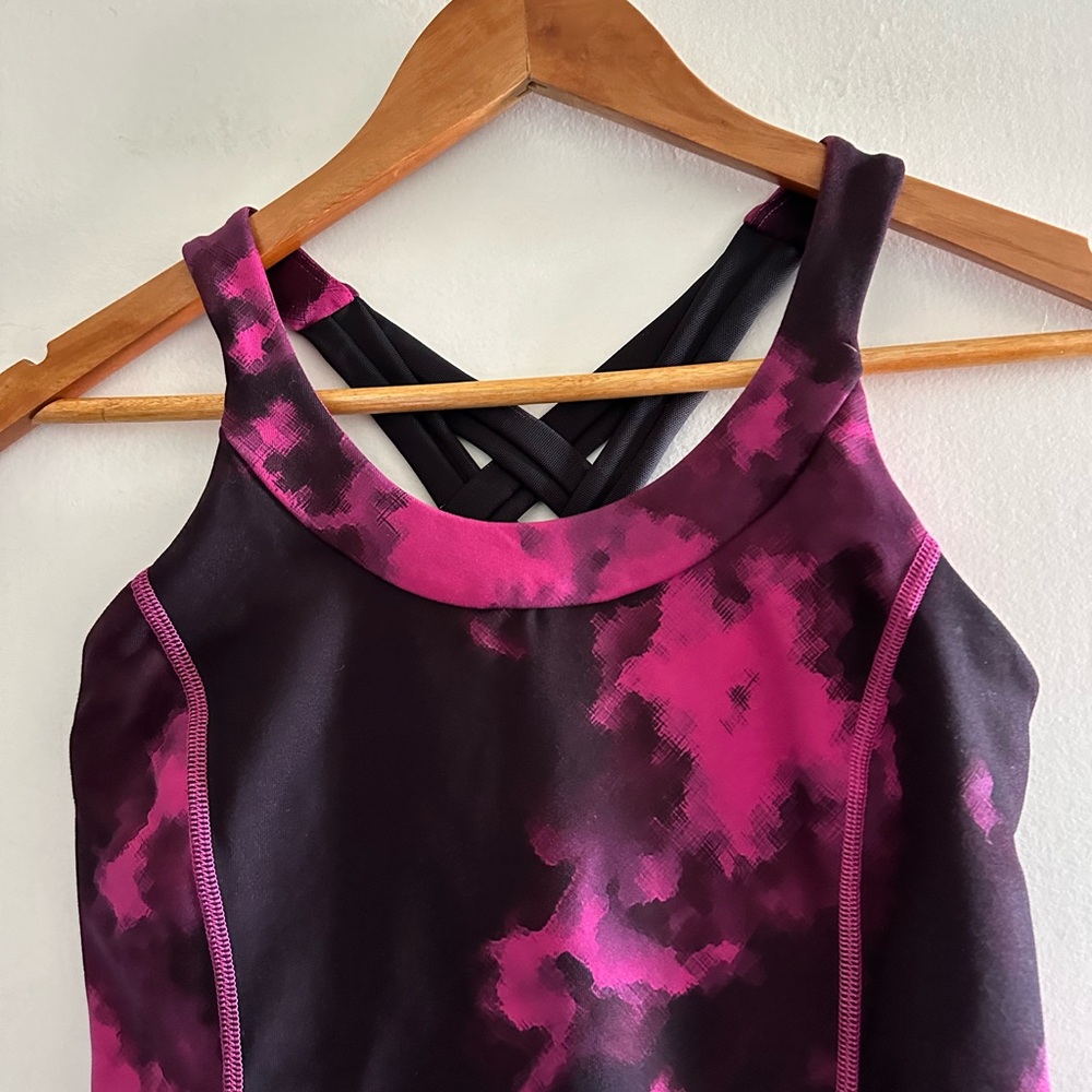 Lululemon Athletica Enhearten Tank in Blooming Pixie Raspberry Black size 6 EUC - Picture 9 of 12